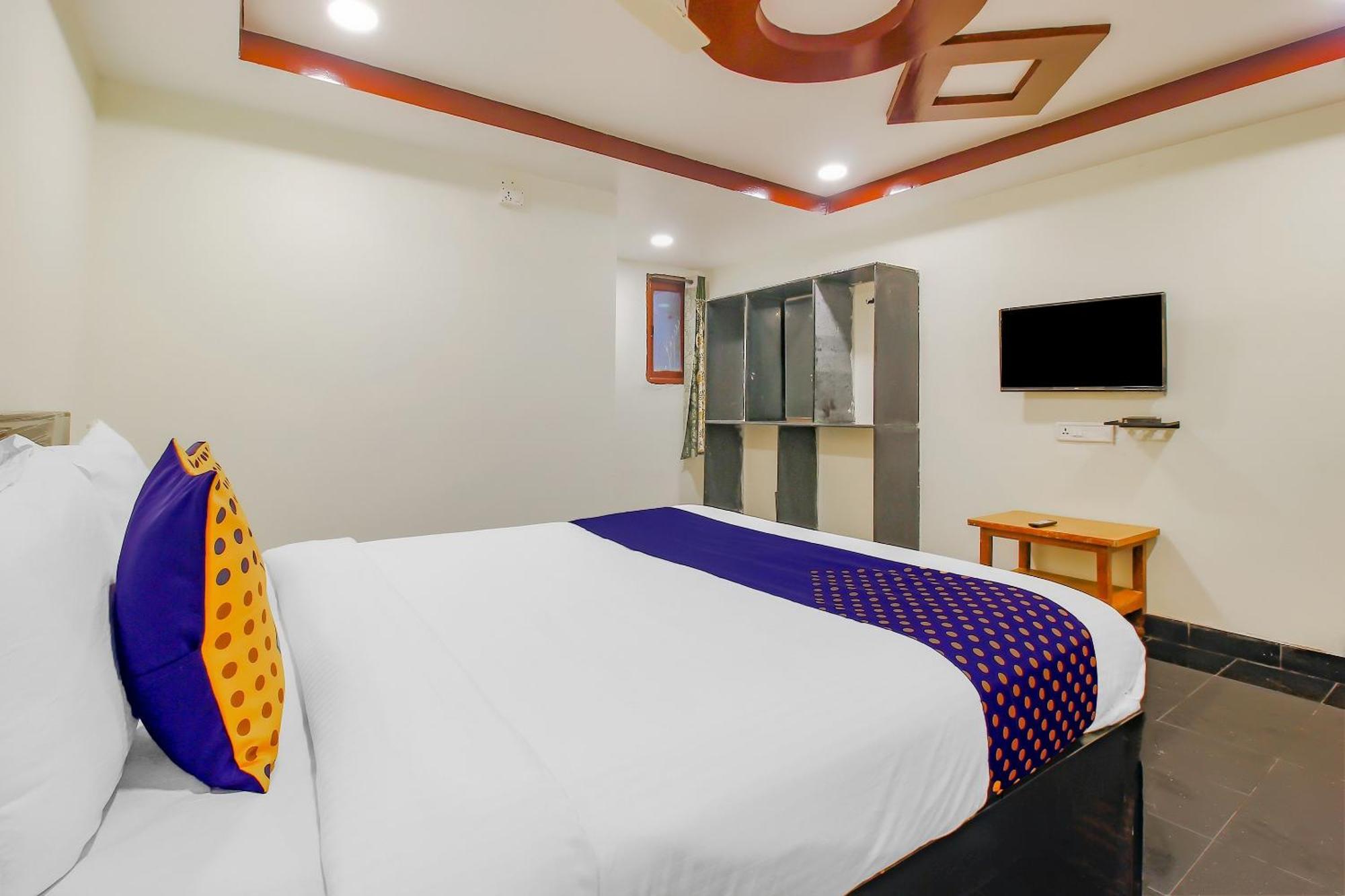 Spot On Hotel Grand Inn Warangal Zewnętrze zdjęcie